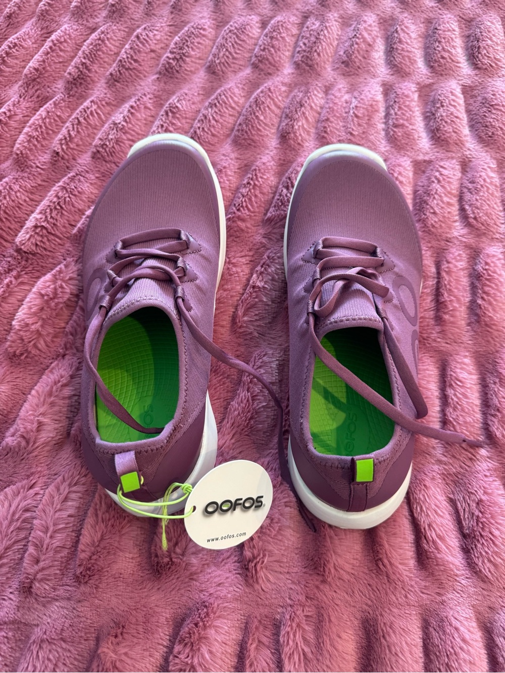 OOFOS Women's OOMG Sport LS-Plum, size 9.5, new in box